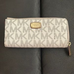 MK wallet